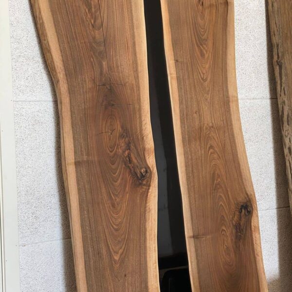 Europæisk valnød med epoxyflod 240x100