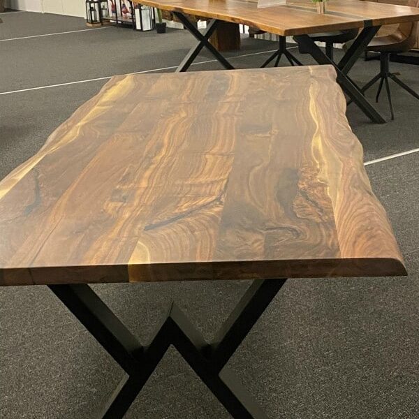 Plankebord Europæisk Valnød. 220x90-95